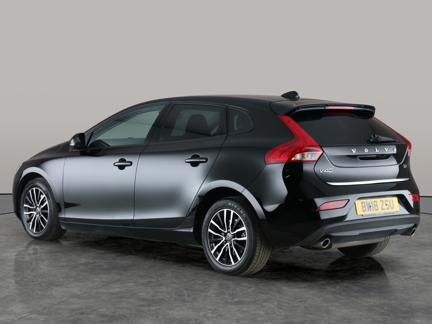 Used Volvo V40 2018 for sale - 76691808: Photo 12