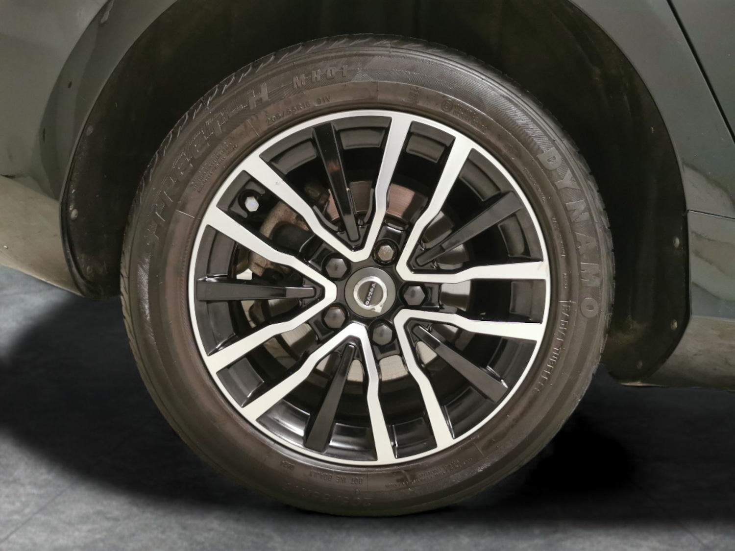 Used Volvo V40 2018 for sale - 76691808: Photo 19