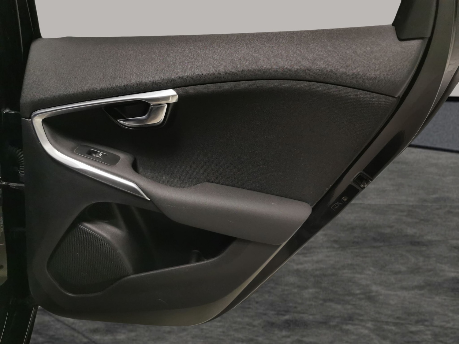 Used Volvo V40 2018 for sale - 76691808: Photo 23