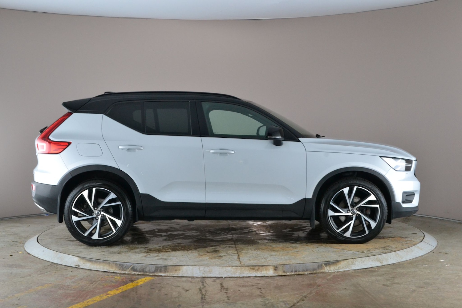Used Volvo XC40 2019 for sale - 77641173: Photo 9