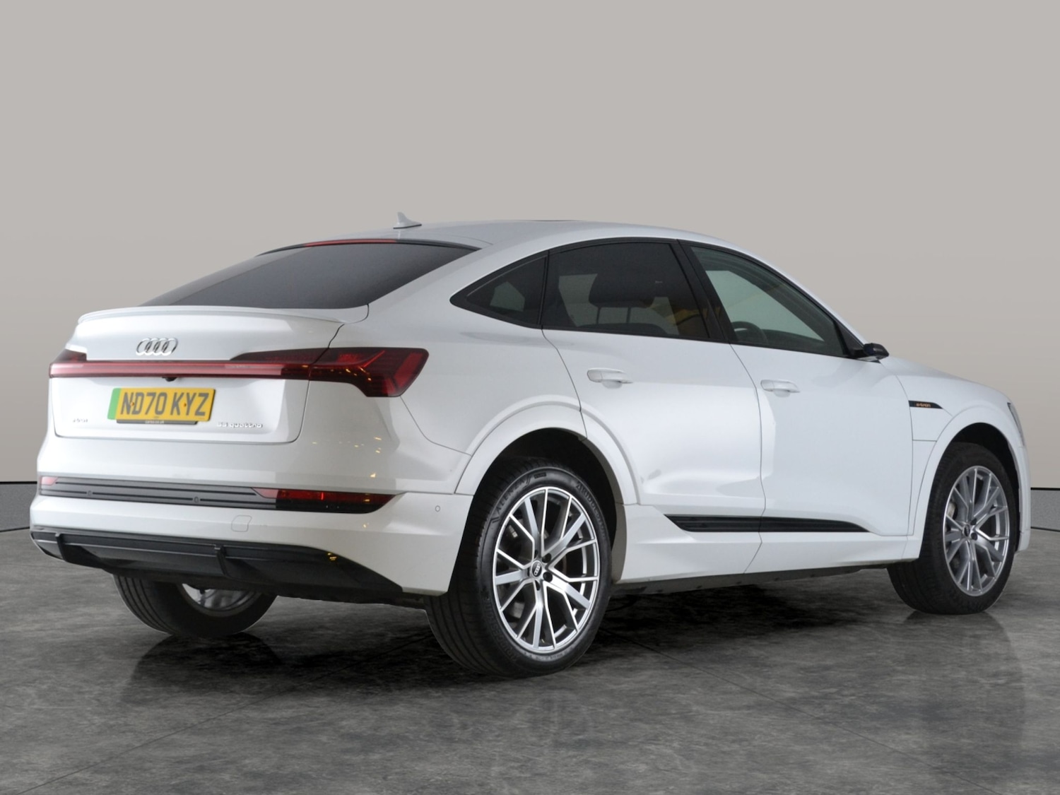 Used Audi e-tron 2020 for sale - 76587309: Photo 12