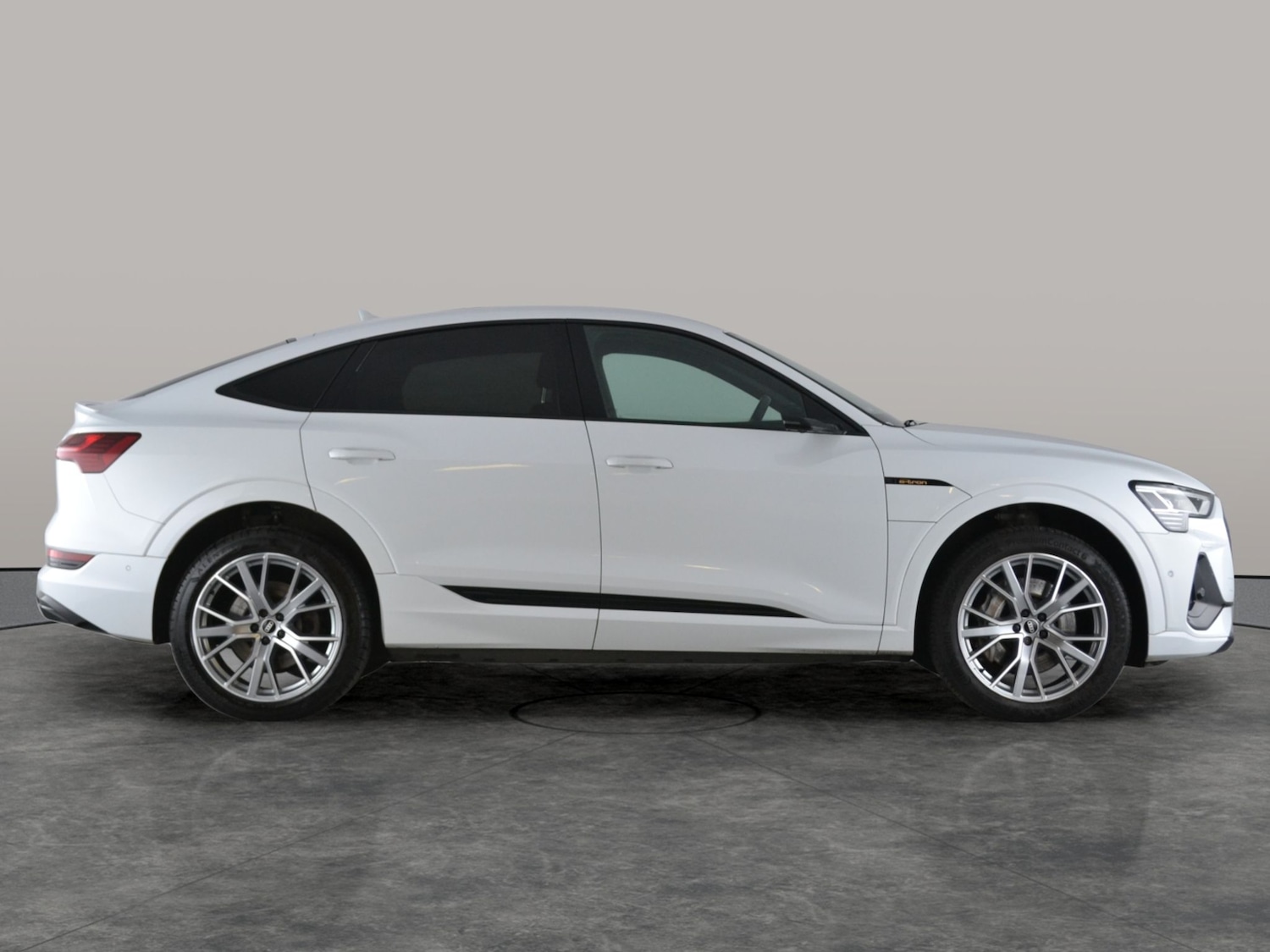 Used Audi e-tron 2020 for sale - 76587309: Photo 13