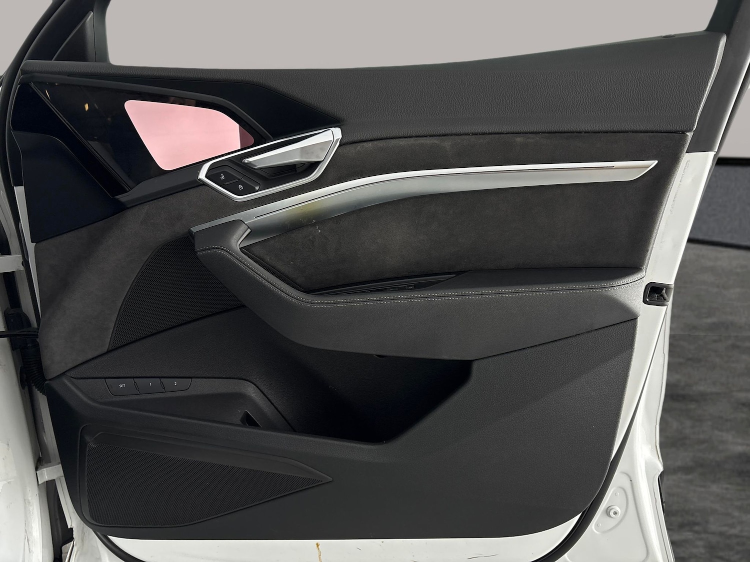 Used Audi e-tron 2020 for sale - 76587309: Photo 41