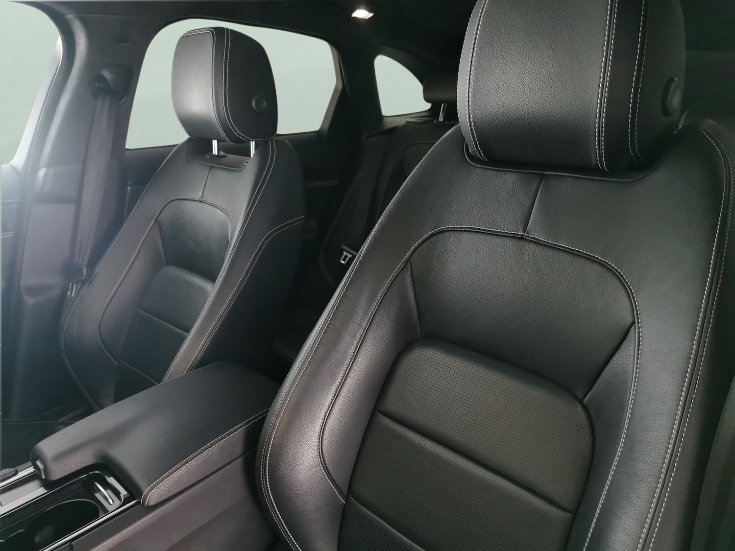 Used Jaguar F-Pace 2019 for sale - 77946791: Photo 7