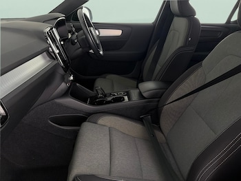 Used Volvo XC40 2022 for sale - 78968180: Photo