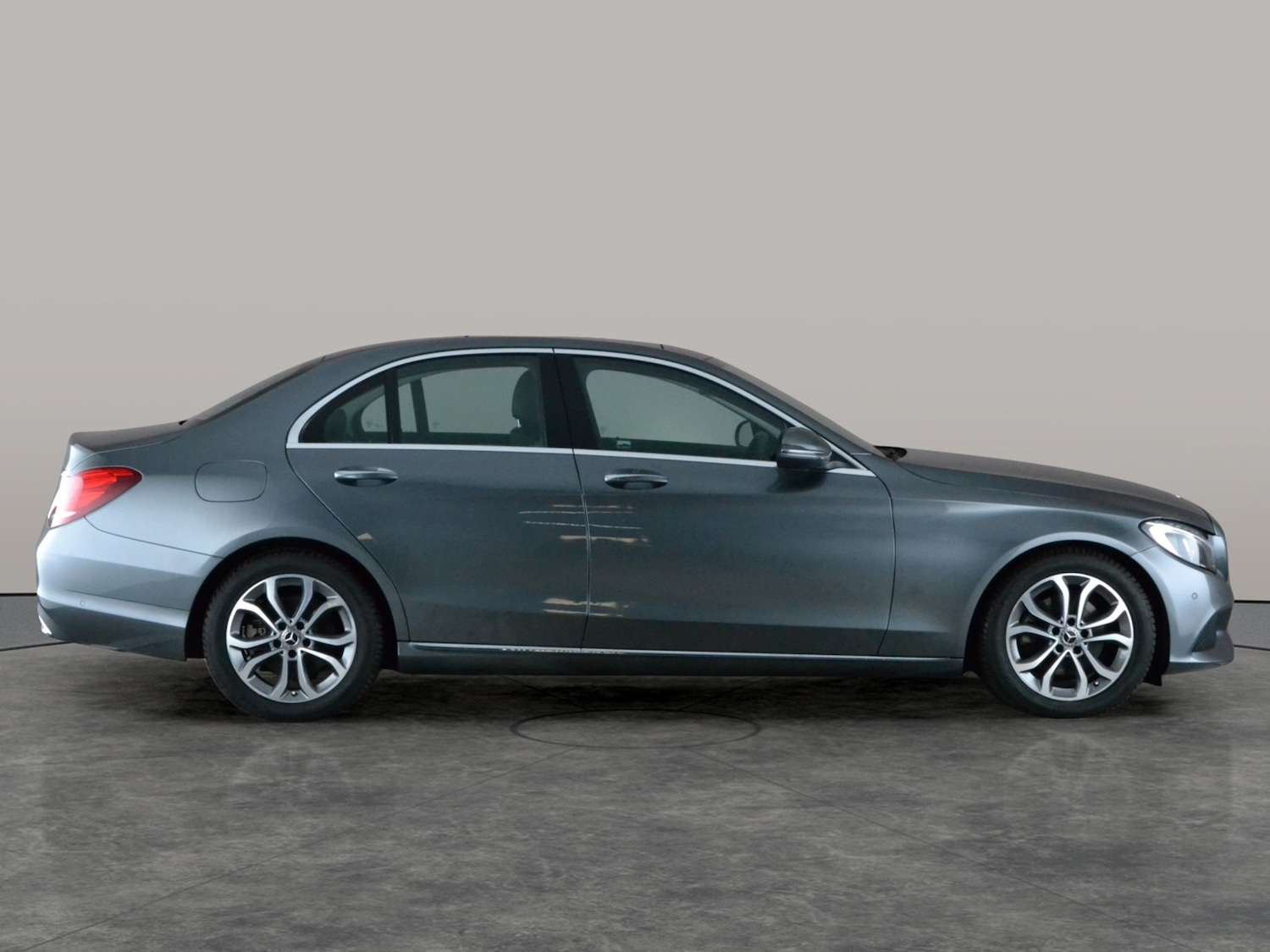 Used Mercedes-Benz C Class 2018 for sale - 77932439: Photo 11