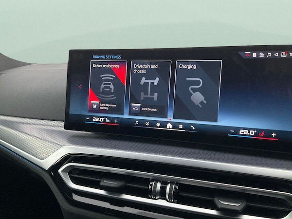 Used BMW i4 2023 for sale - 76288430: Photo 32