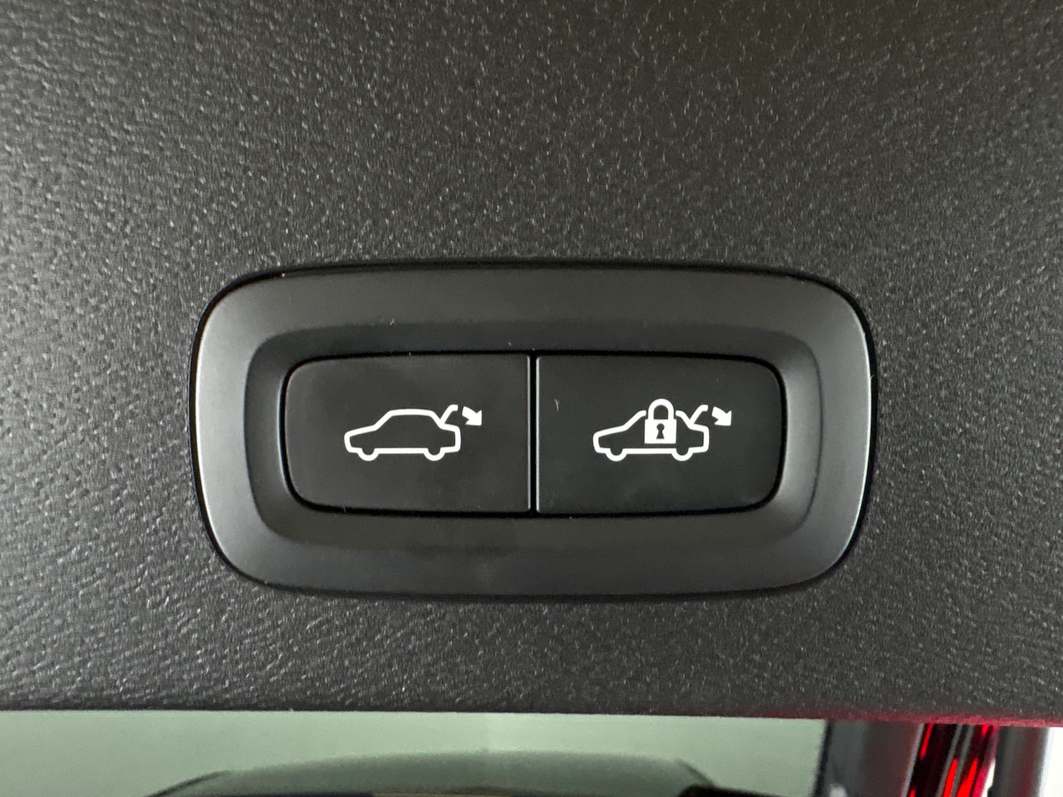 Used Volvo C40 2023 for sale - 78132582: Photo 28