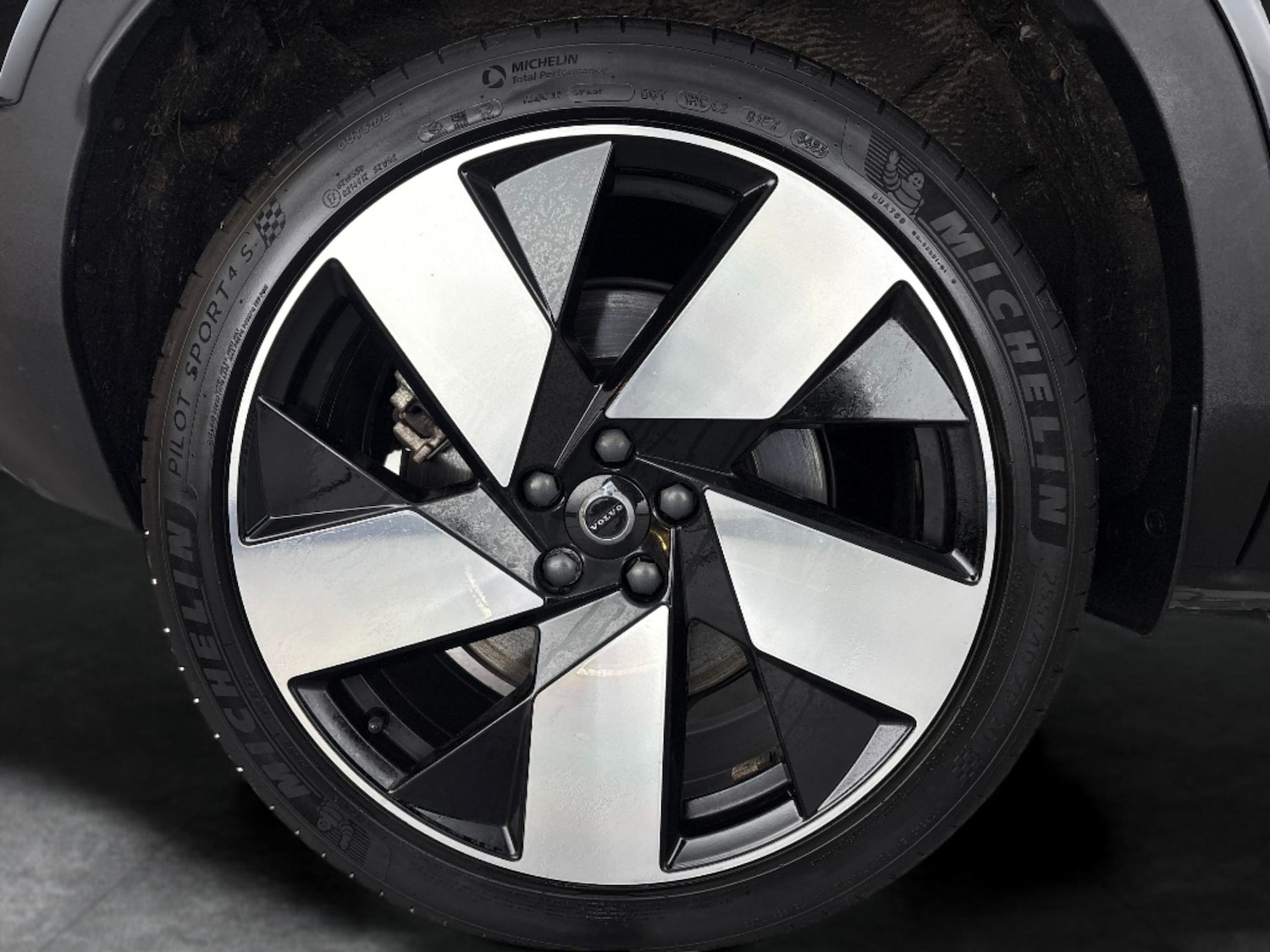 Used Volvo C40 2023 for sale - 78132582: Photo 35