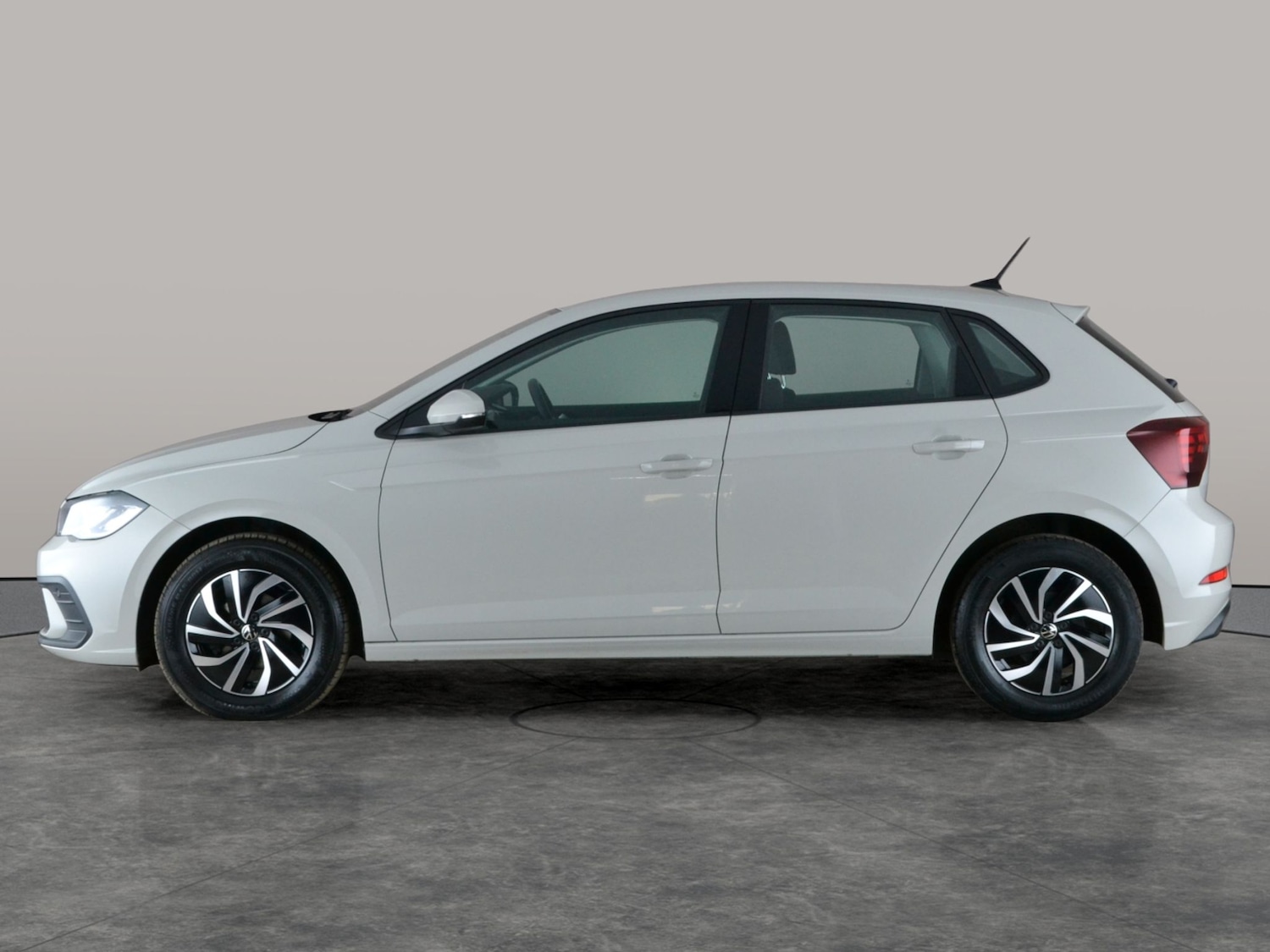 Used Volkswagen Polo 2024 for sale - 77995437: Photo 11