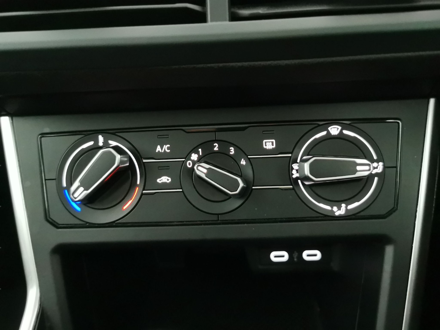 Used Volkswagen Polo 2024 for sale - 77995437: Photo 15