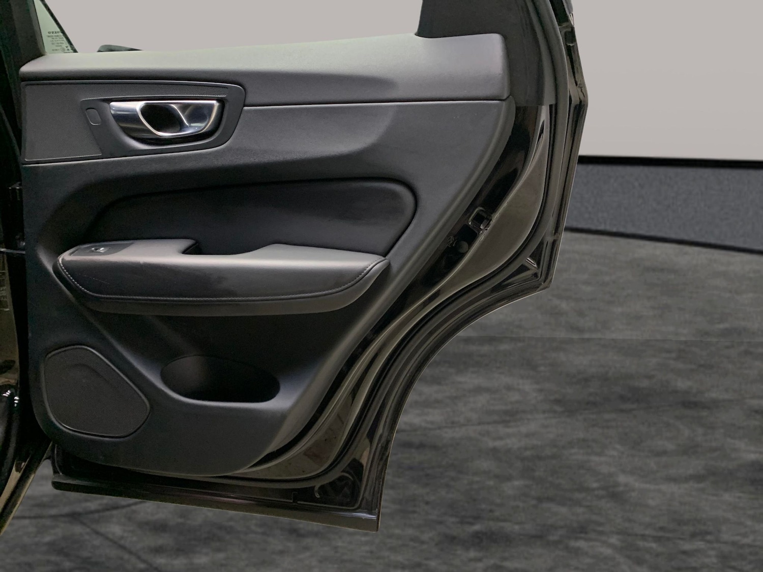 Used Volvo XC60 2022 for sale - 76889146: Photo 28