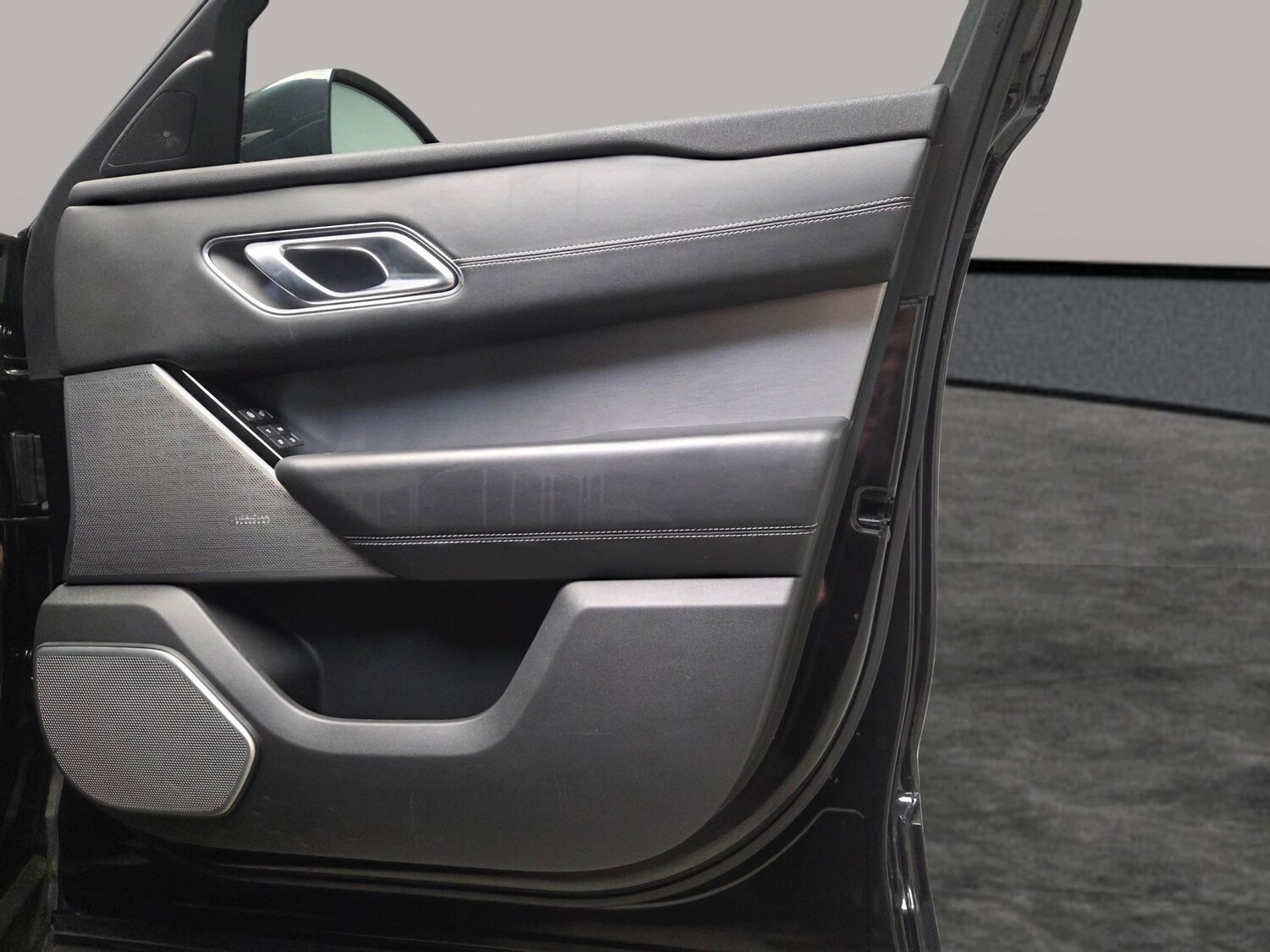 Used Land Rover Range Rover Velar 2019 for sale - 77505439: Photo 34