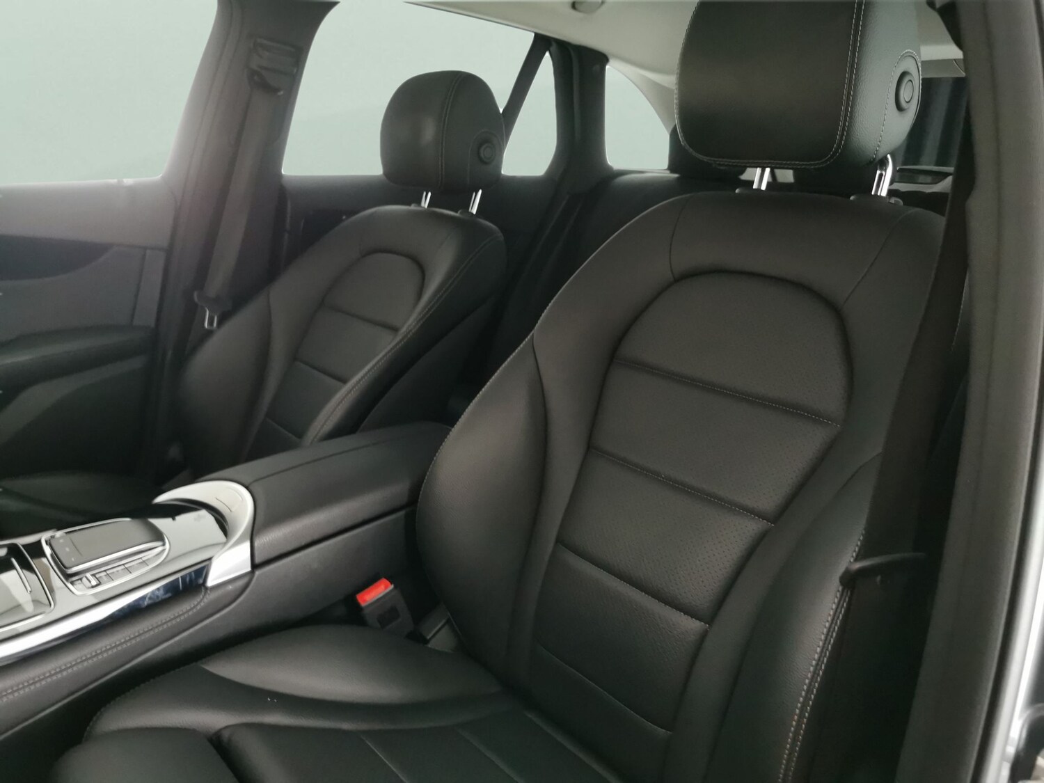 Used Mercedes-Benz GLC 2020 for sale - 77364882: Photo 6