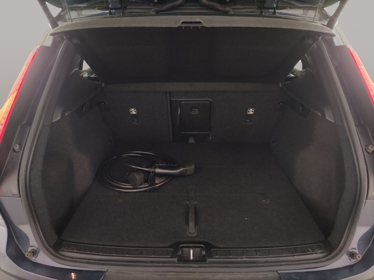 Used Volvo XC40 2021 for sale - 78110039: Photo 42