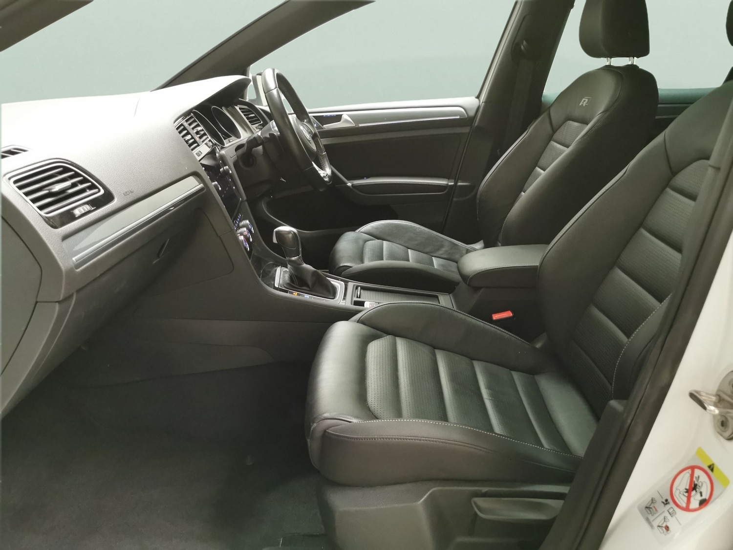 Used Volkswagen Golf 2019 for sale - 78137413: Photo 4