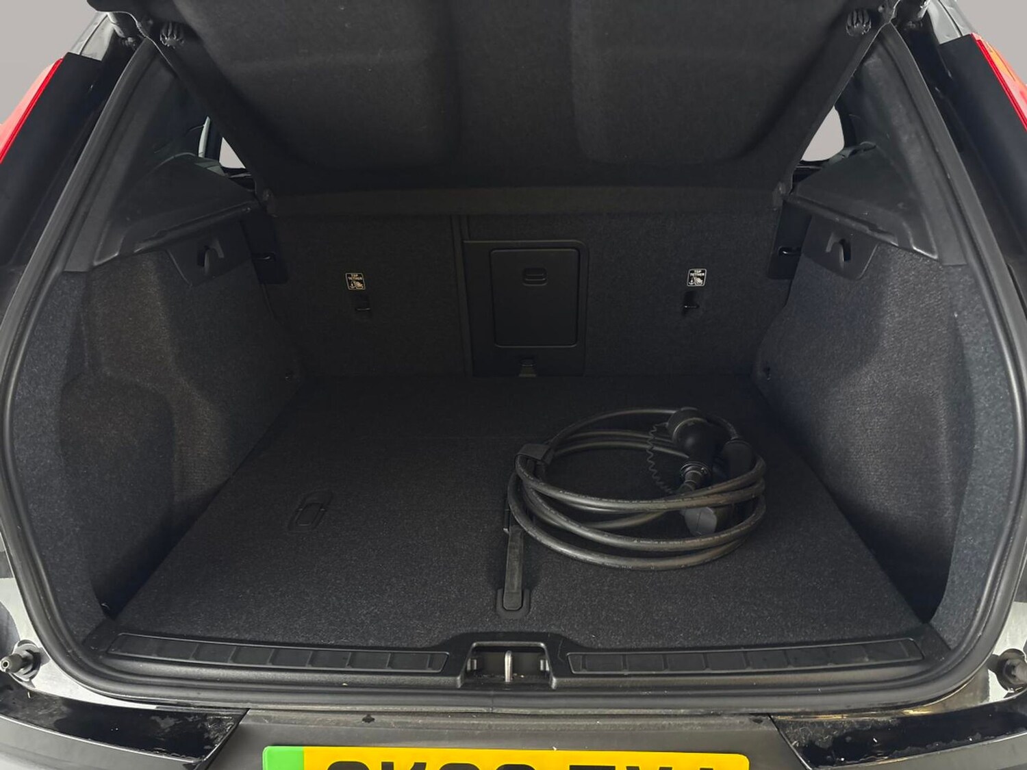 Used Volvo XC40 2023 for sale - 78178119: Photo 41