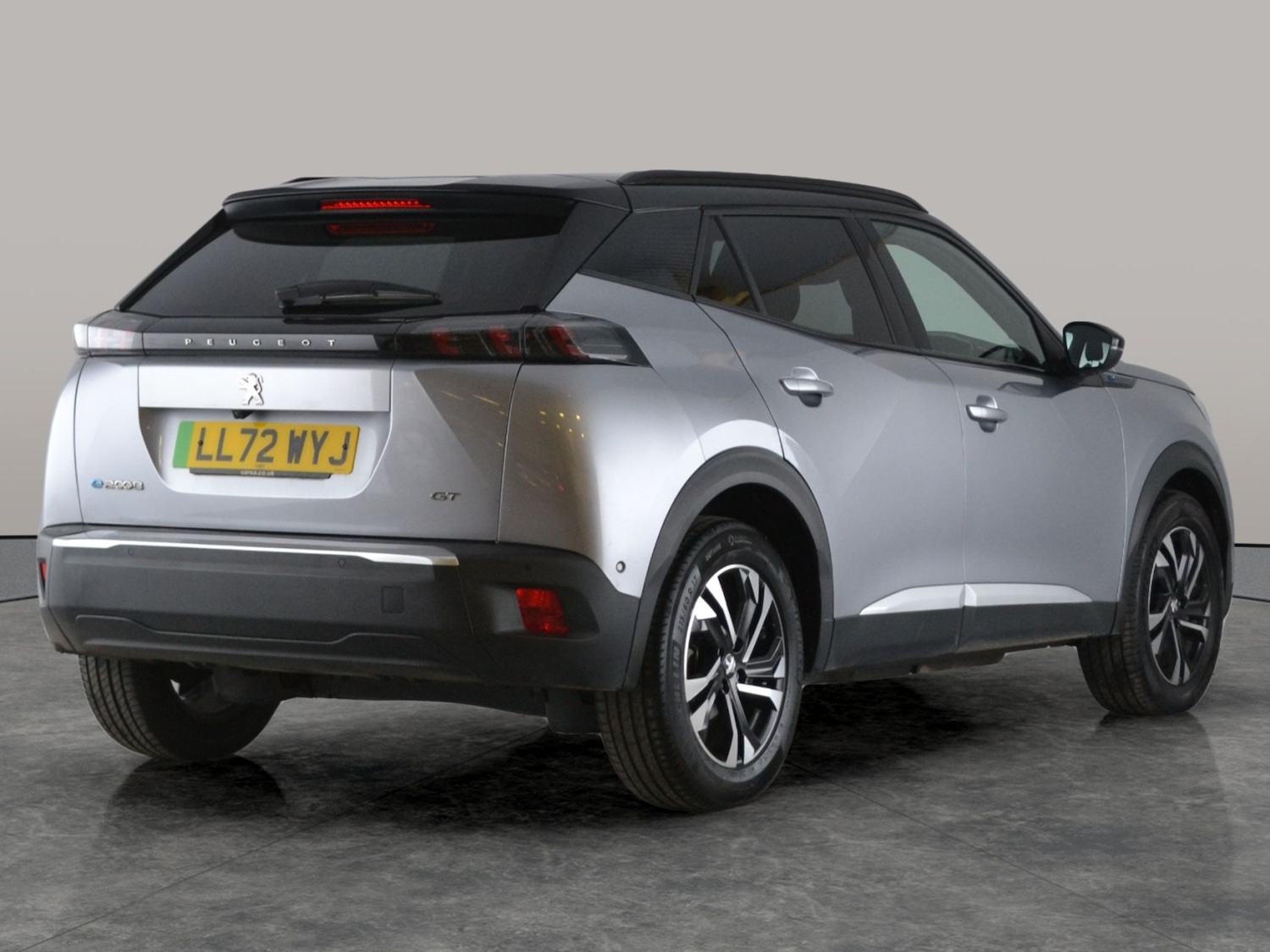 Used Peugeot E-2008 2022 for sale - 77116514: Photo 10