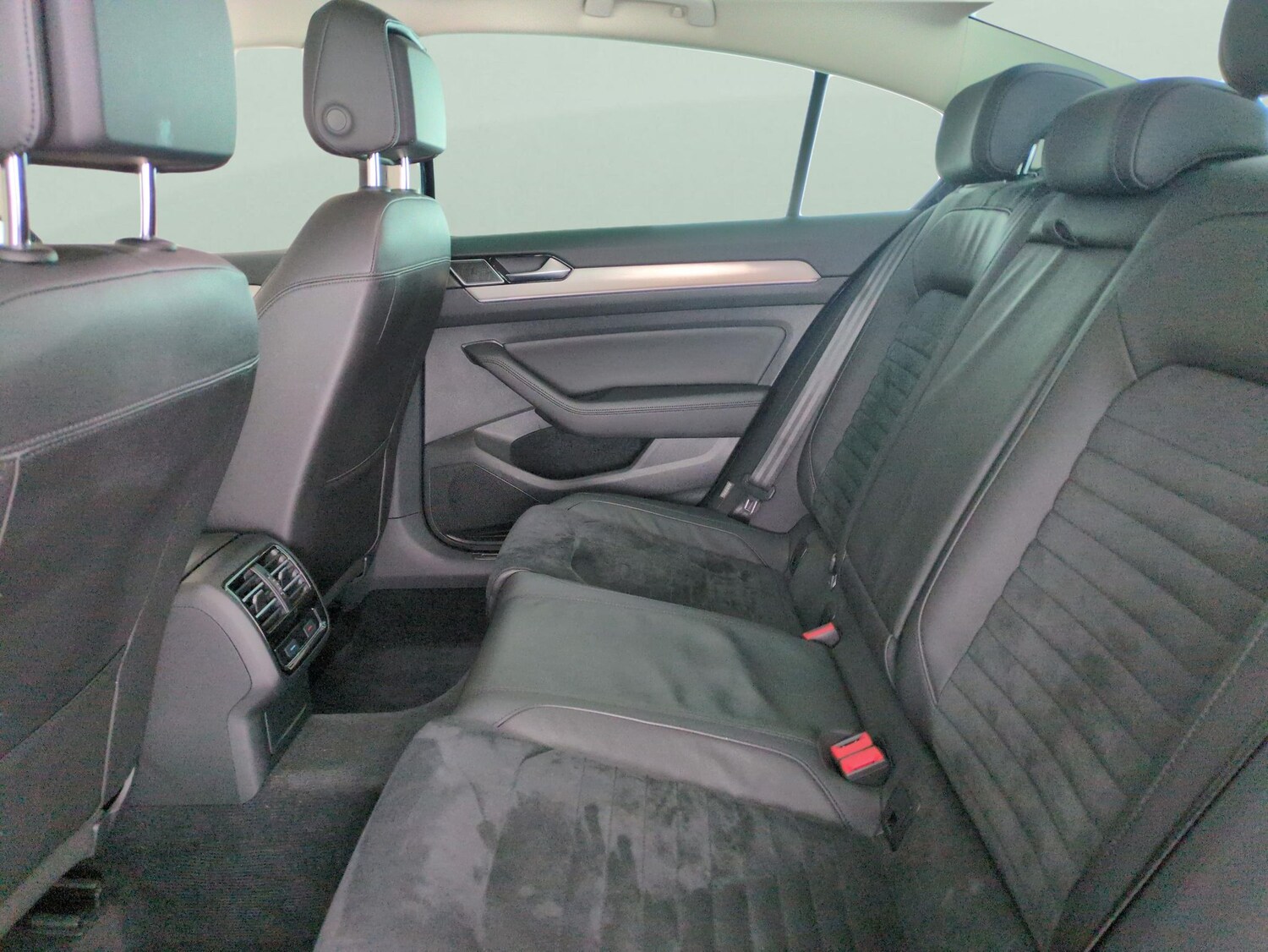 Used Volkswagen Passat 2018 for sale - 77347433: Photo 28