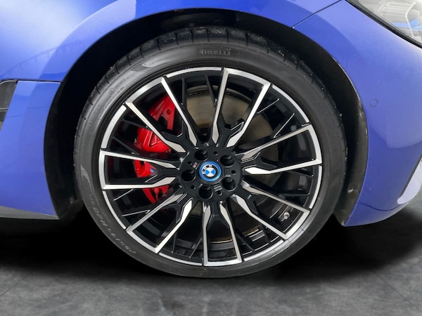 Used BMW i4 2022 for sale - 76288419: Photo 39