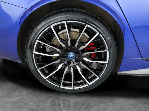 Used BMW i4 2022 for sale - 76288419: Photo 40