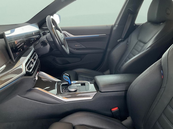 Used BMW i4 2022 for sale - 76288419: Photo 5