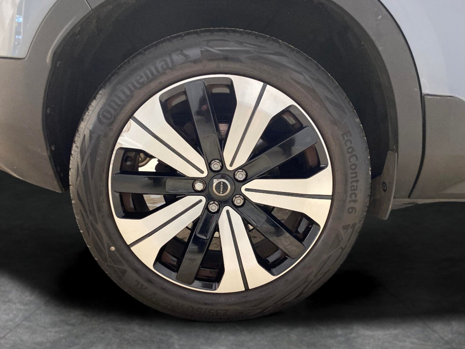 Used Volvo XC40 2023 for sale - 78015038: Photo 24