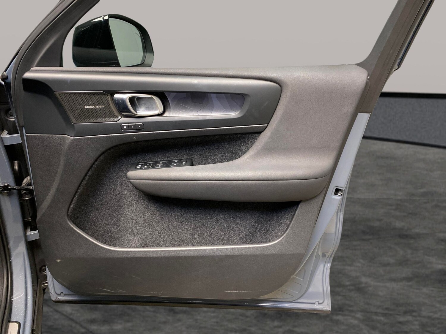 Used Volvo XC40 2023 for sale - 78015038: Photo 29