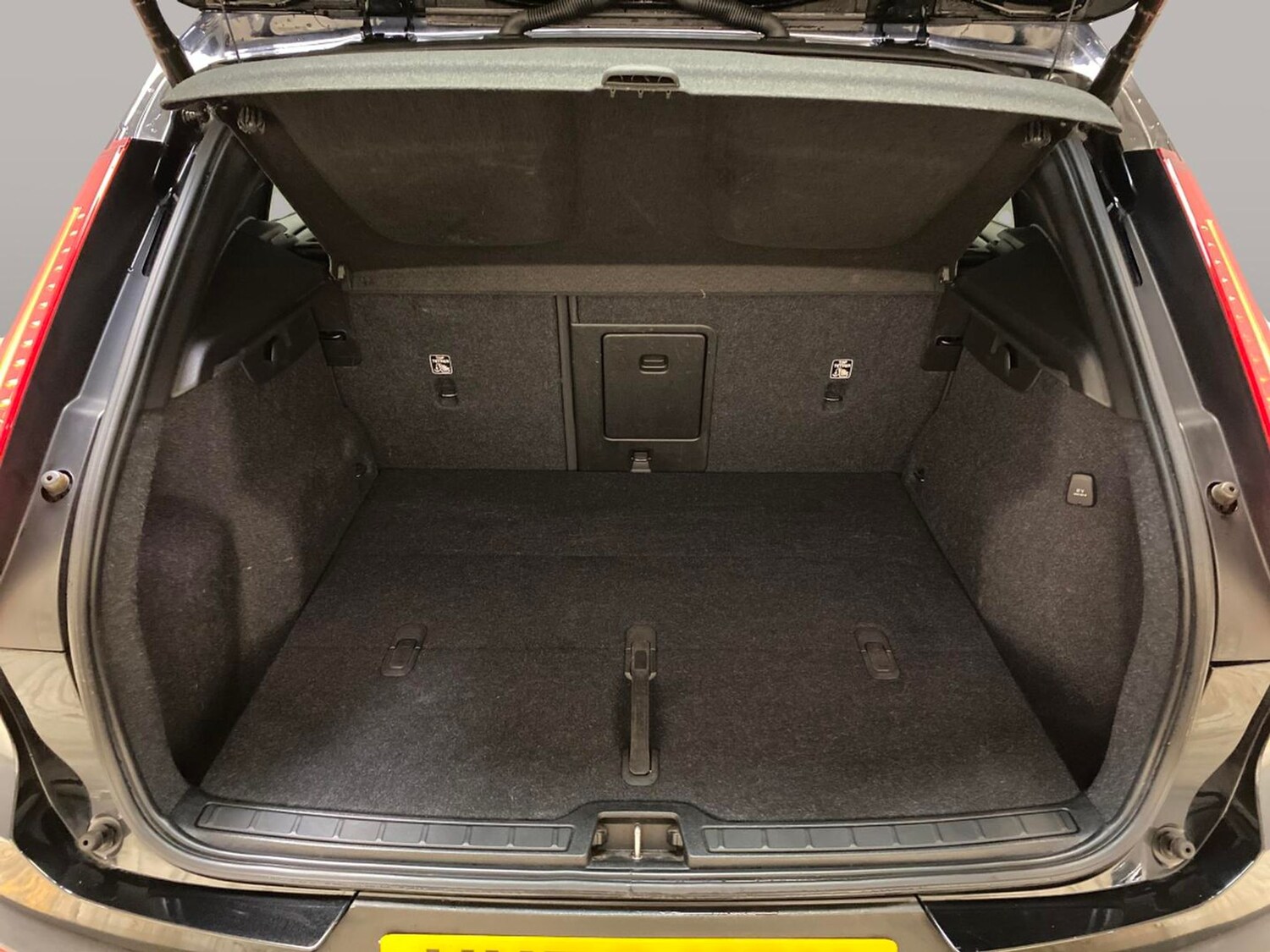 Used Volvo XC40 2021 for sale - 78139973: Photo 31