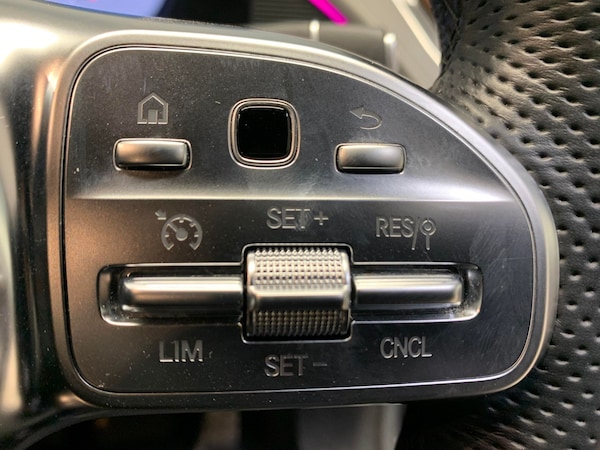Used Mercedes-Benz EQC 2023 for sale - 76310333: Photo 32
