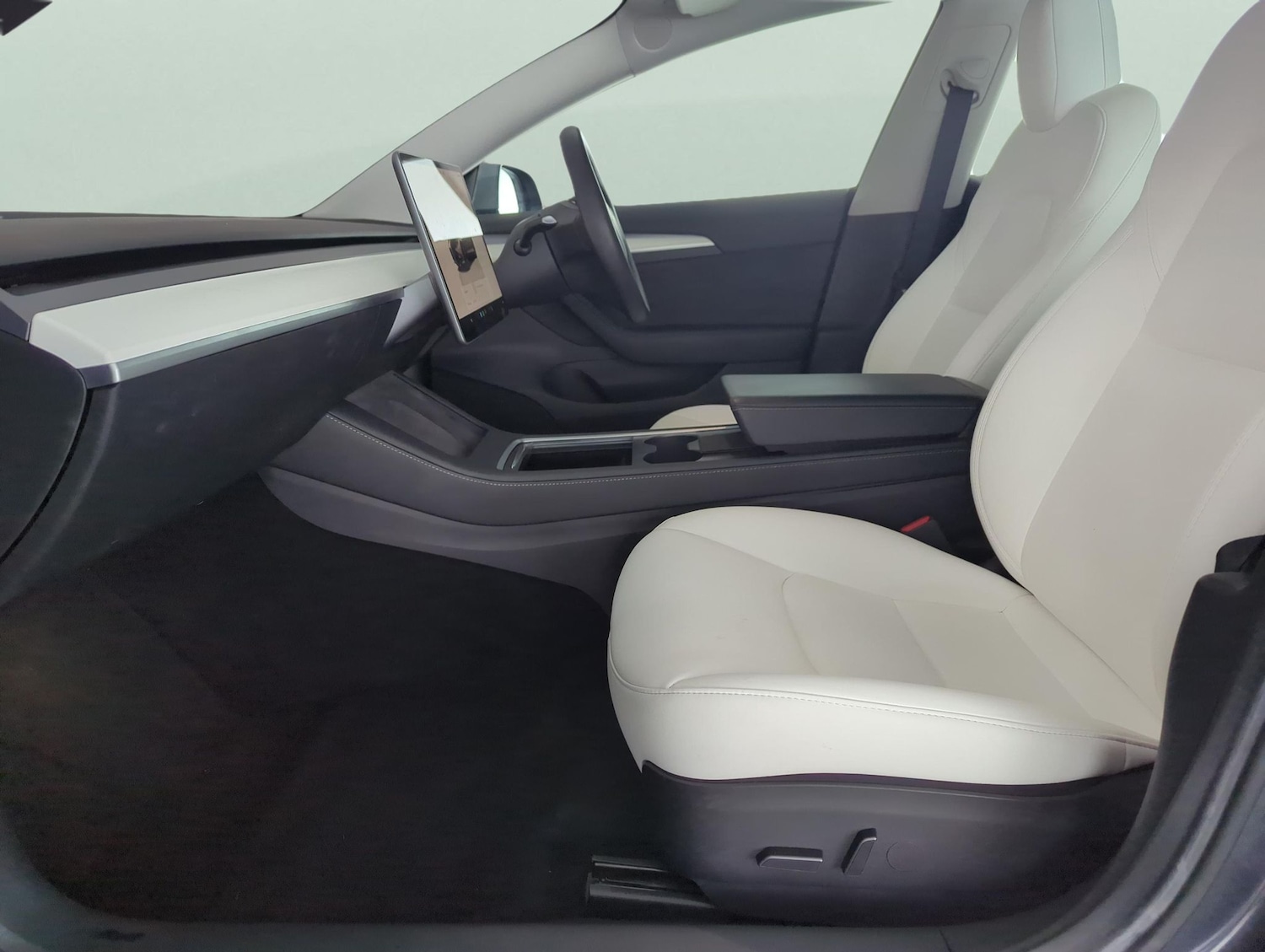 Used Tesla Model 3 for sale - 77311200: Photo 4