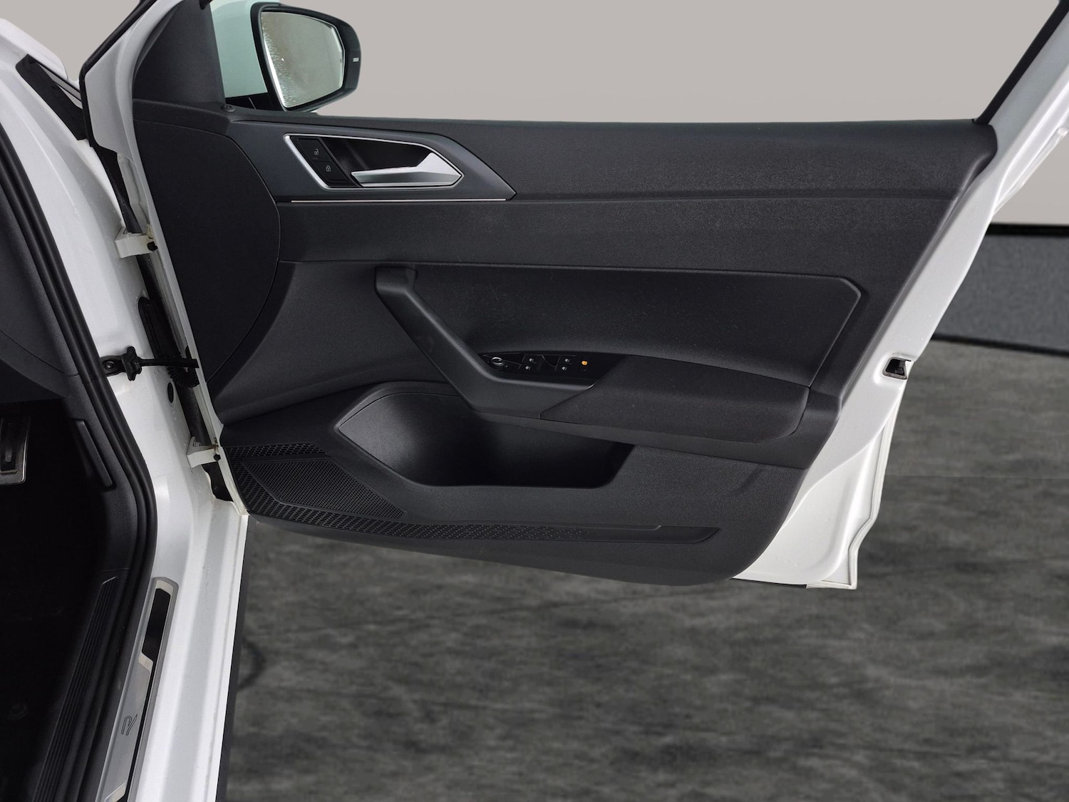 Used Volkswagen Polo 2023 for sale - 77679223: Photo 29