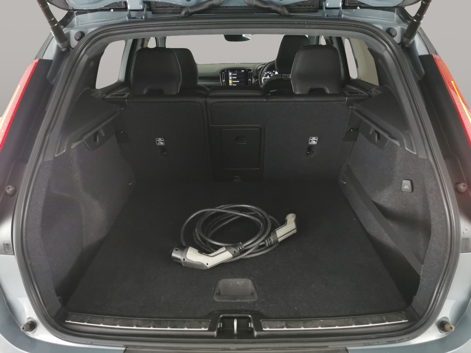 Used Volvo XC40 2020 for sale - 77241227: Photo 35