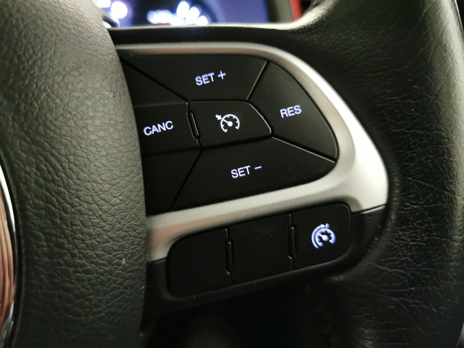 Used Jeep Renegade 2020 for sale - 77815081: Photo 19