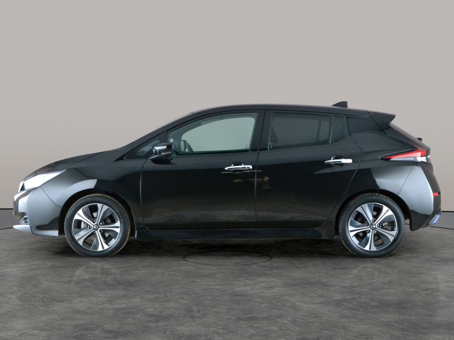 Used Nissan Leaf 2021 for sale - 78197793: Photo 13