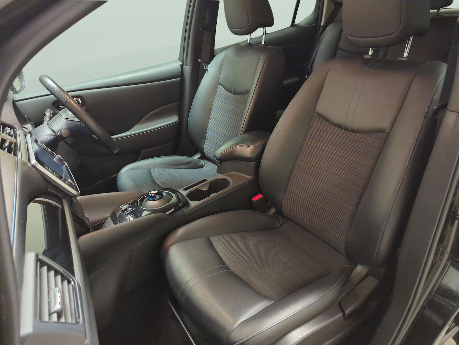 Used Nissan Leaf 2021 for sale - 78197793: Photo 14