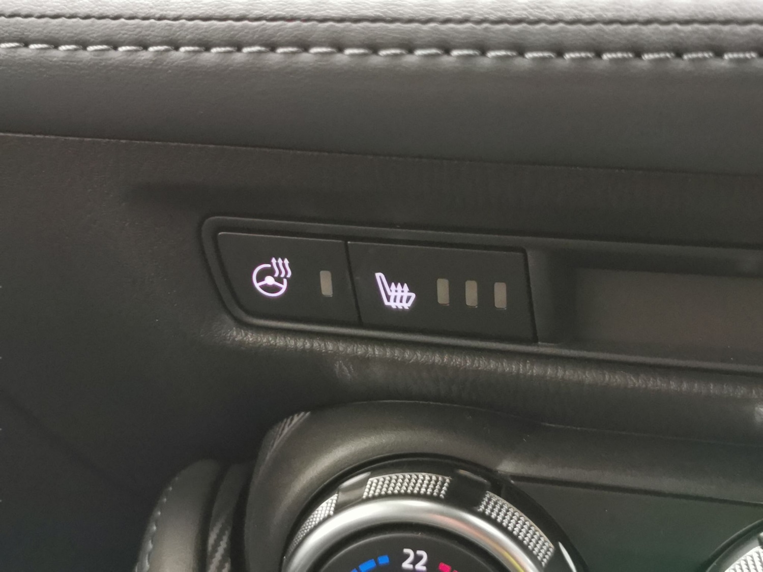 Used Mazda Mazda2 for sale - 77316666: Photo 17