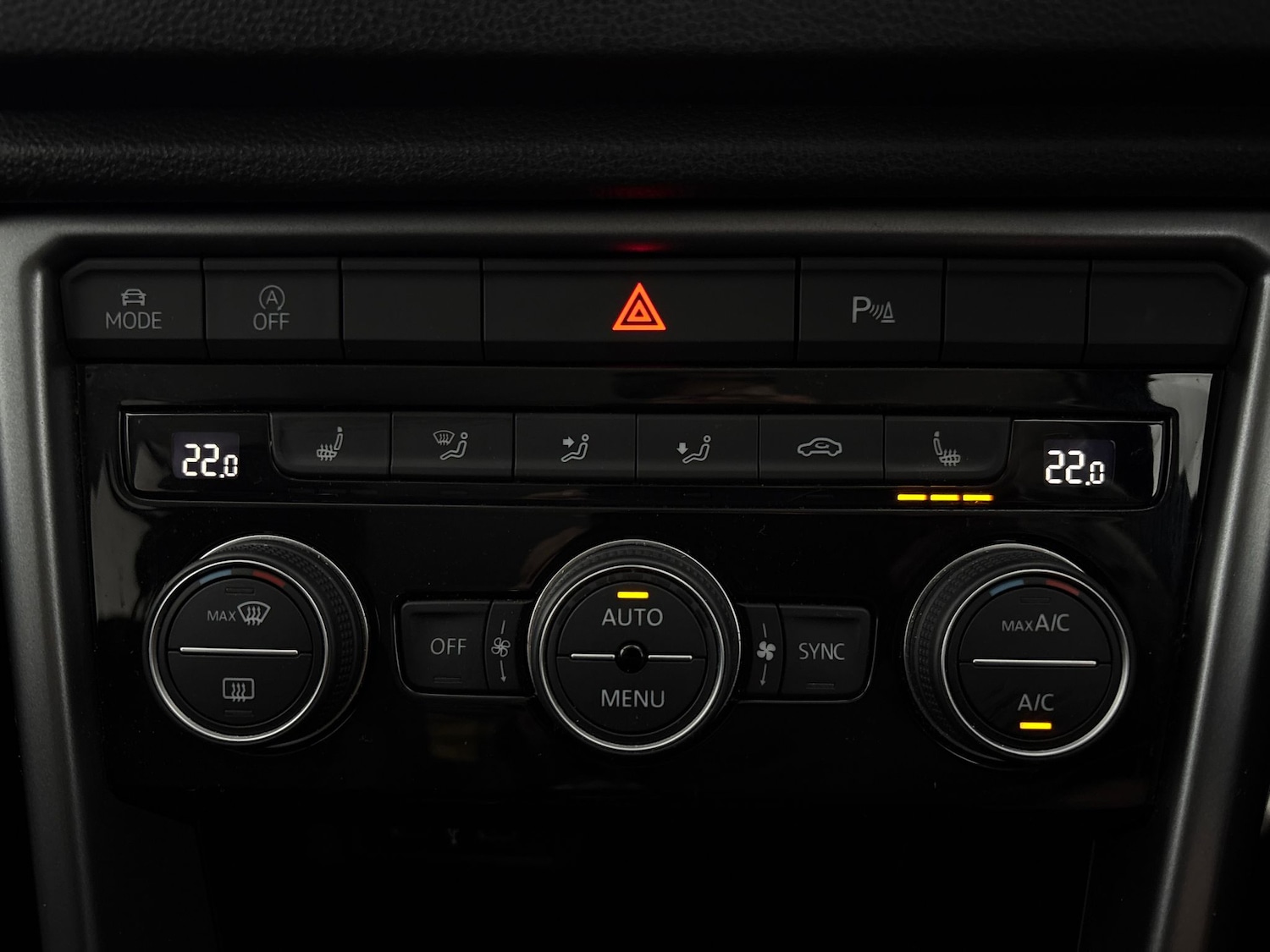 Used Volkswagen T-Roc 2021 for sale - 76919550: Photo 16