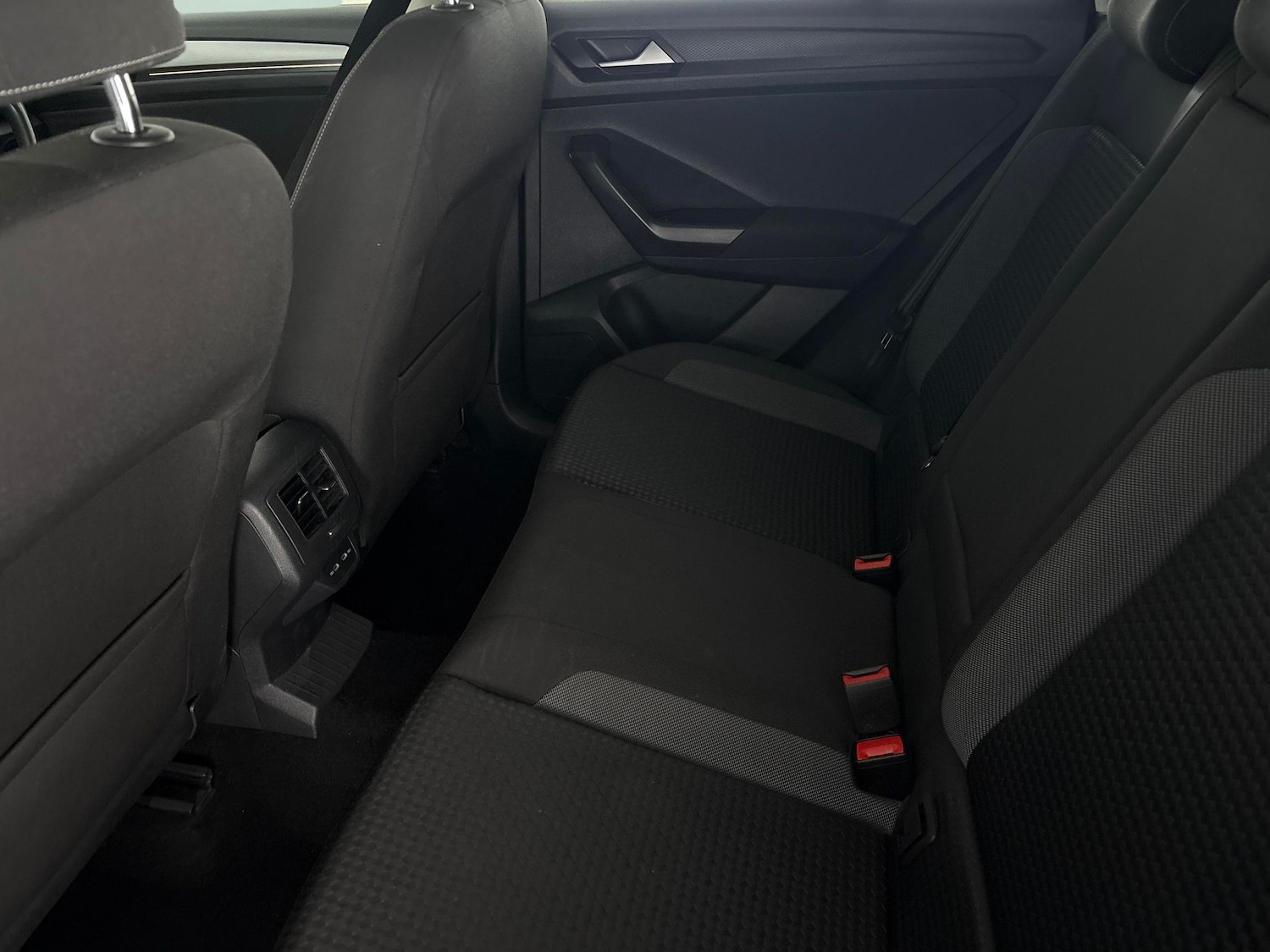 Used Volkswagen T-Roc 2021 for sale - 76919550: Photo 26