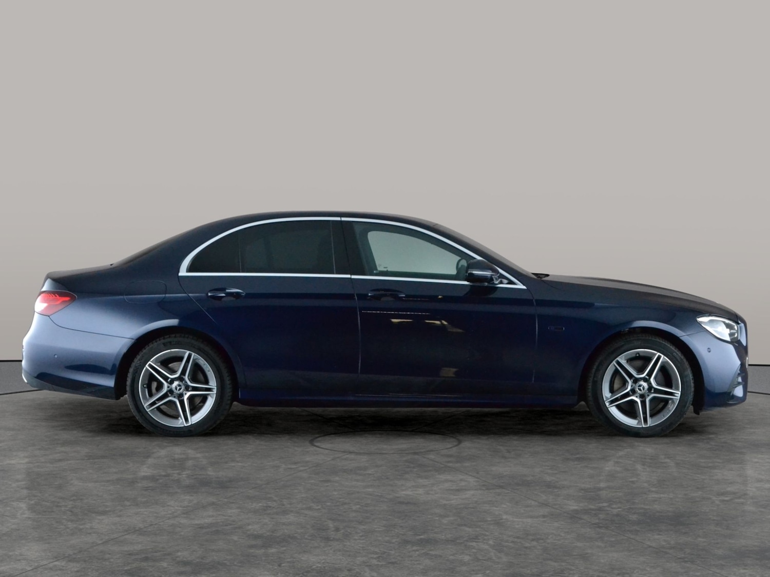 Used Mercedes-Benz E Class 2021 for sale - 77650871: Photo 9