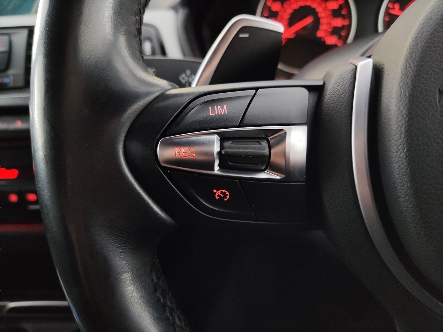 Used BMW 3 Series 2018 for sale - 77988671: Photo 24