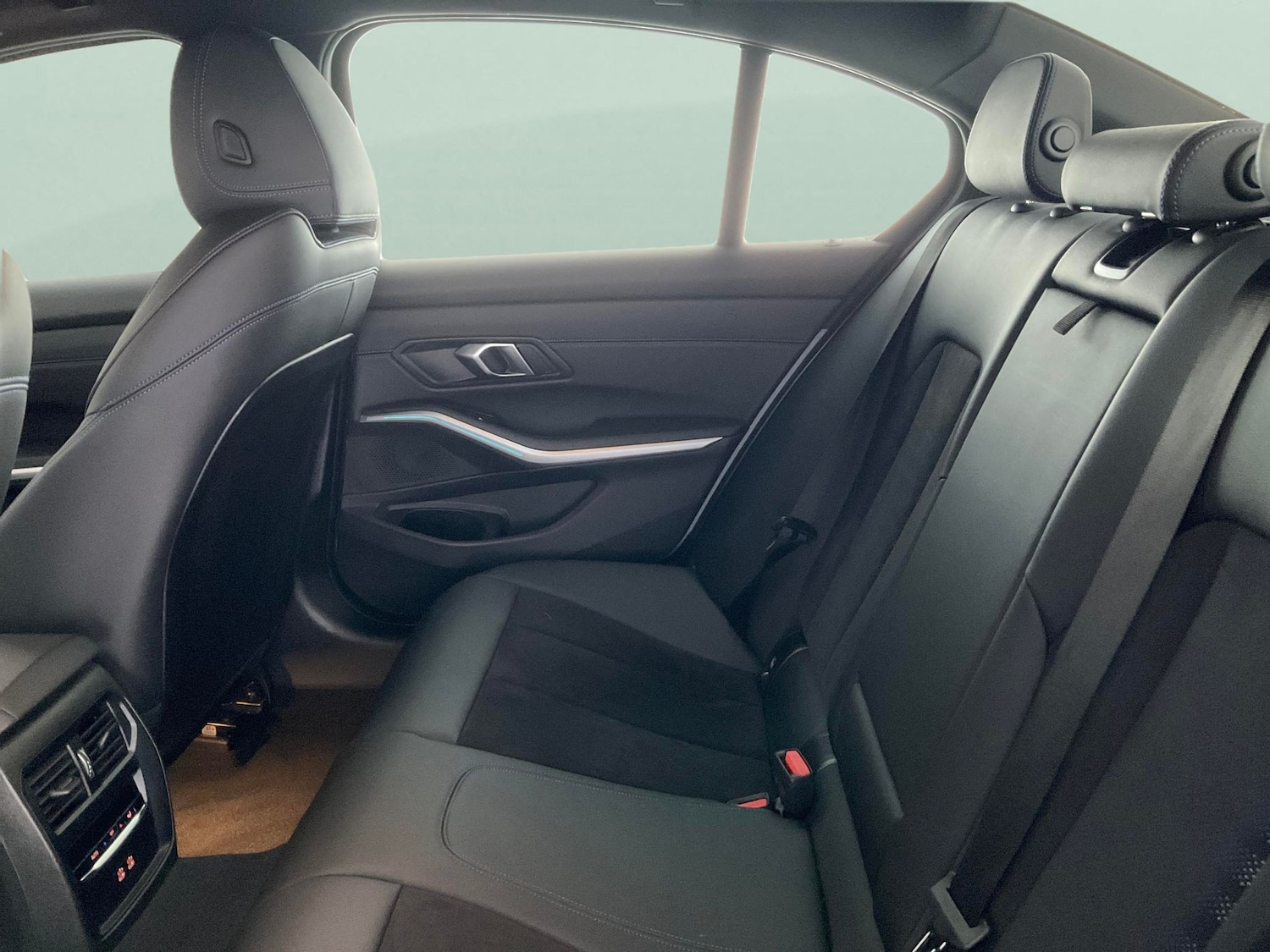 Used BMW 3 Series 2024 for sale - 76669353: Photo 26