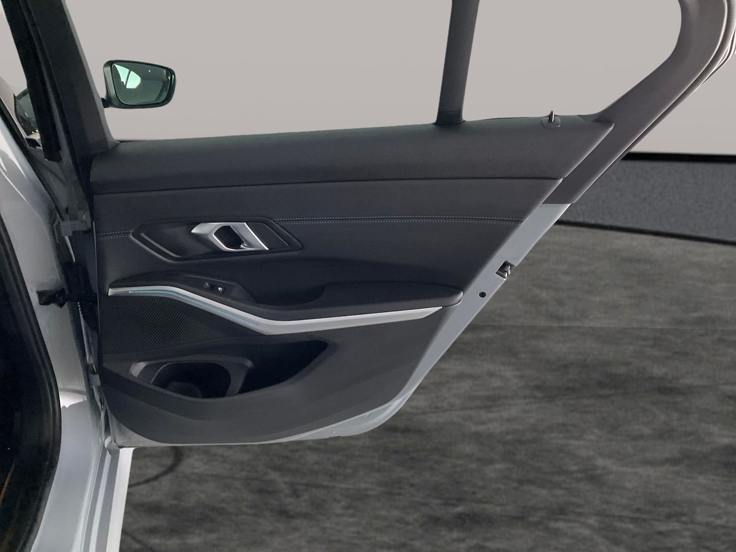 Used BMW 3 Series 2024 for sale - 76669353: Photo 30