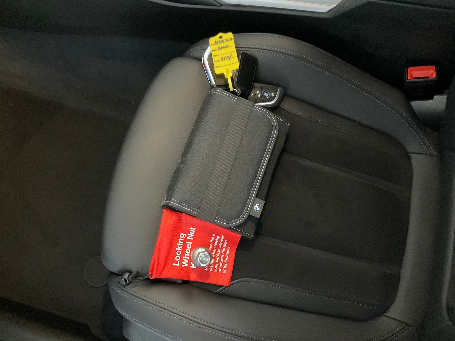 Used BMW 3 Series 2024 for sale - 76669353: Photo 31