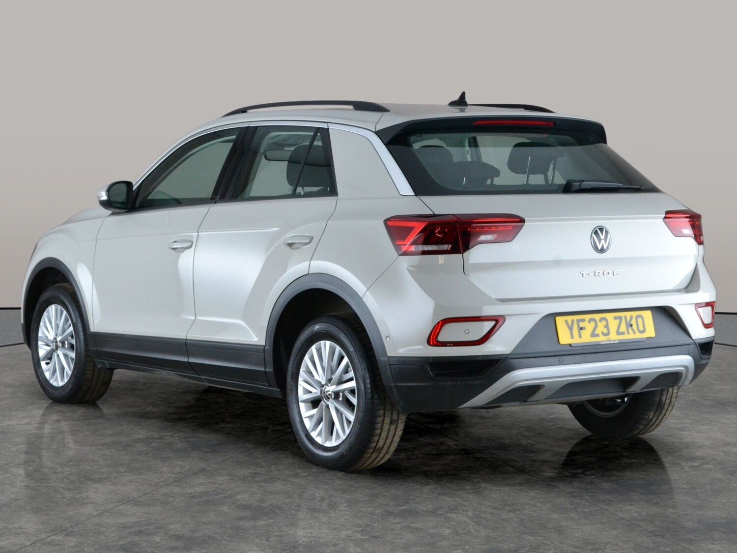 Used Volkswagen T-Roc 2023 for sale - 78142087: Photo 10