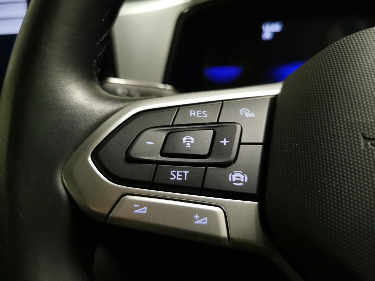 Used Volkswagen T-Roc 2023 for sale - 78142087: Photo 19