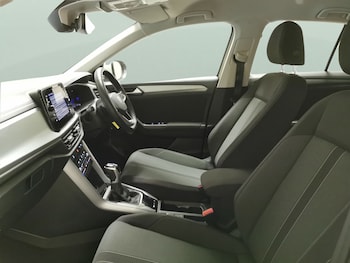 Used Volkswagen T-Roc 2023 for sale - 78142087: Photo