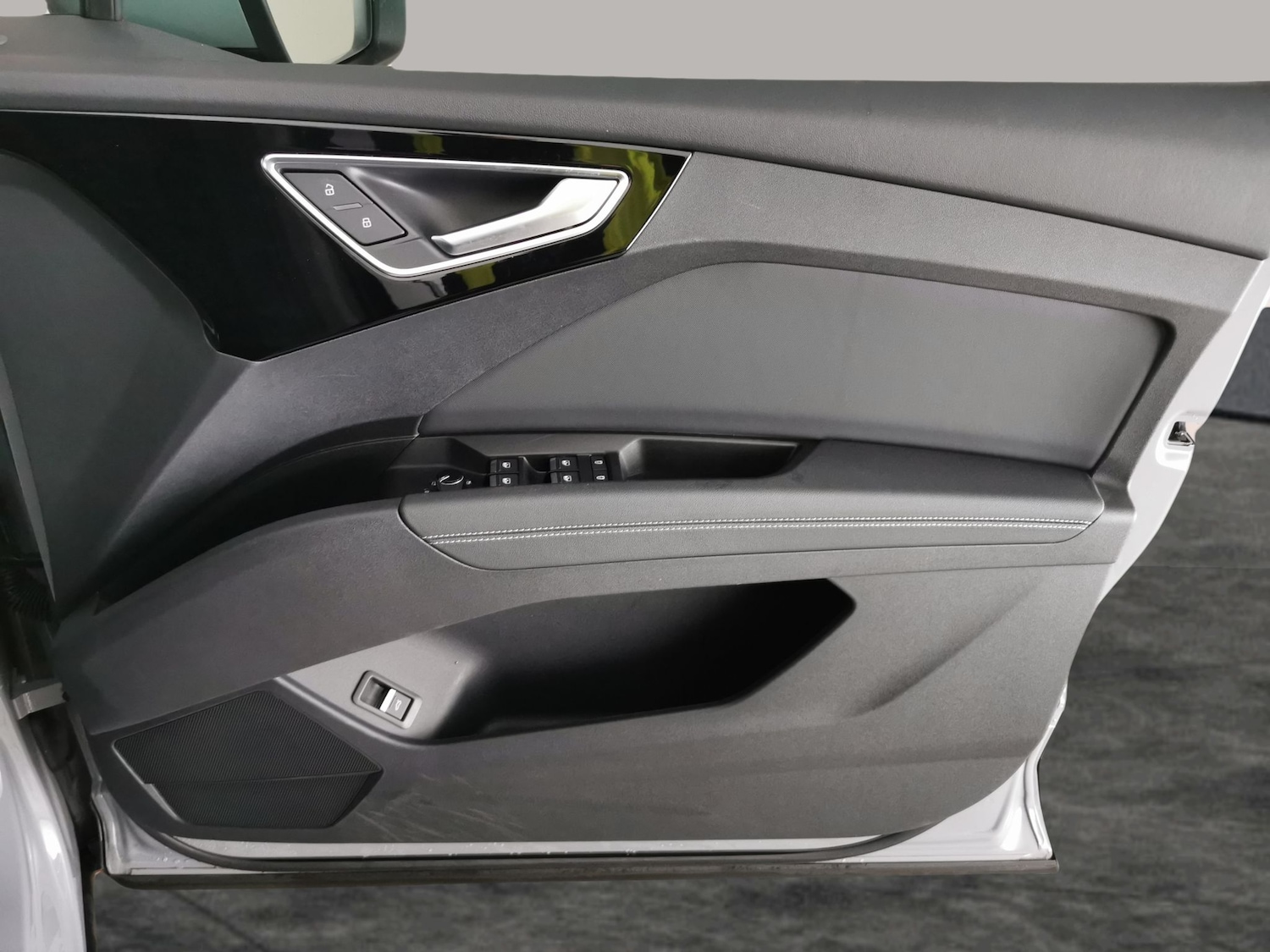 Used Audi Q4 e-tron 2023 for sale - 77316244: Photo 33