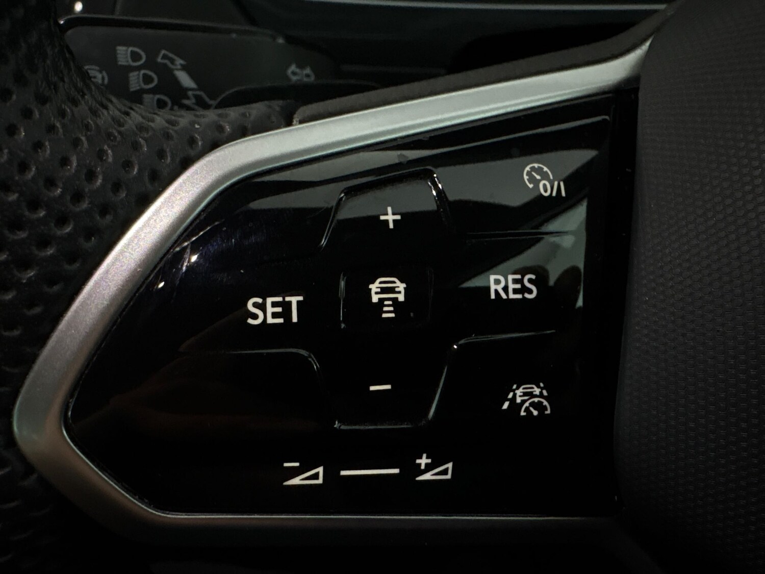 Used Volkswagen Tiguan 2023 for sale - 77902095: Photo 13