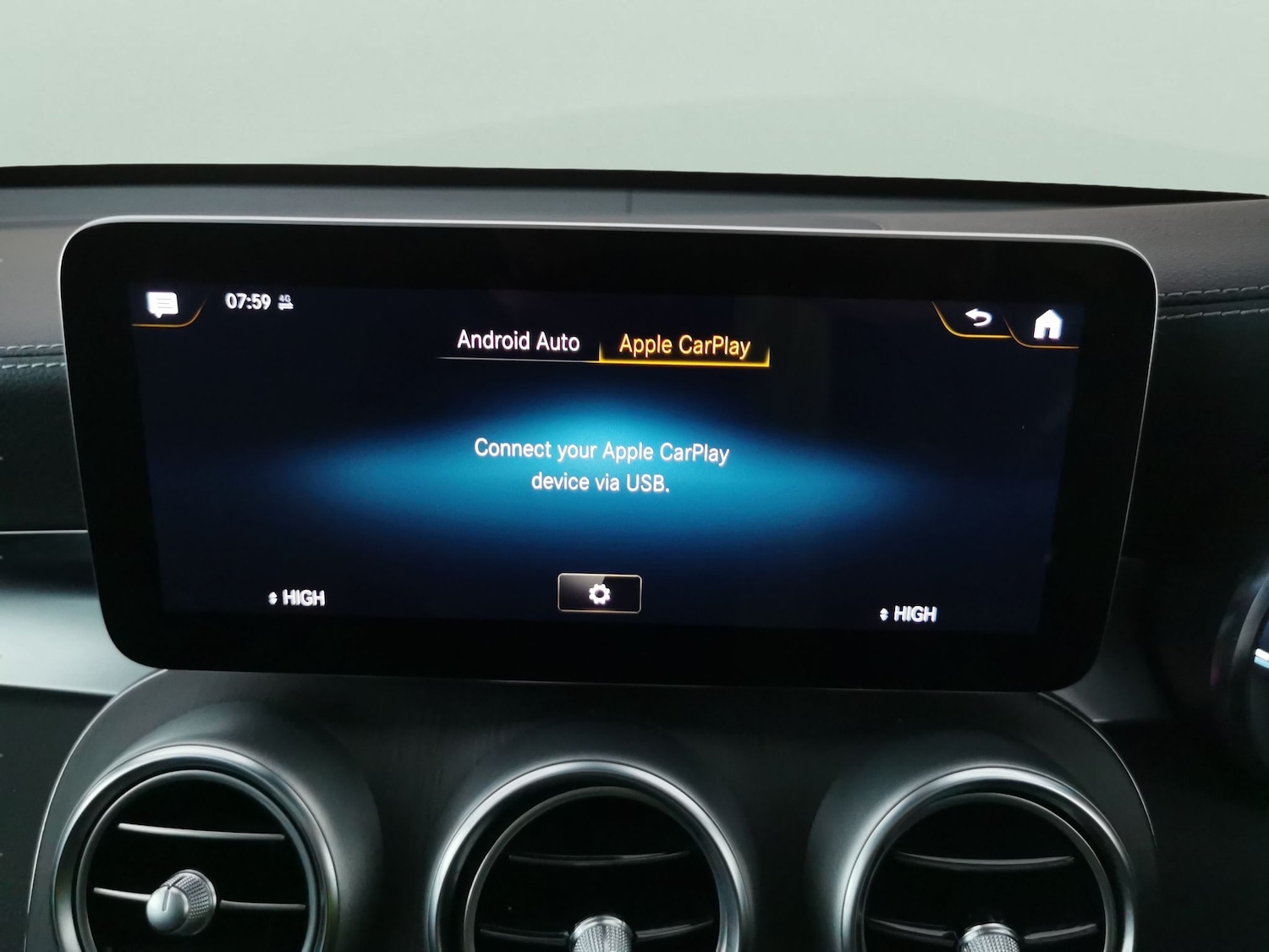 Used Mercedes-Benz GLC 2021 for sale - 77763222: Photo 17